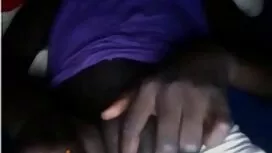 Bionda con un cetrio ...