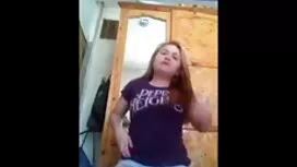 Studente rende porno ...