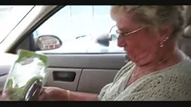 Bionda con un ragazz ...