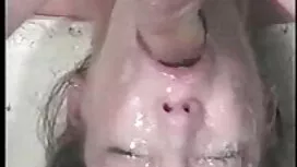 Bella bionda viziata ...